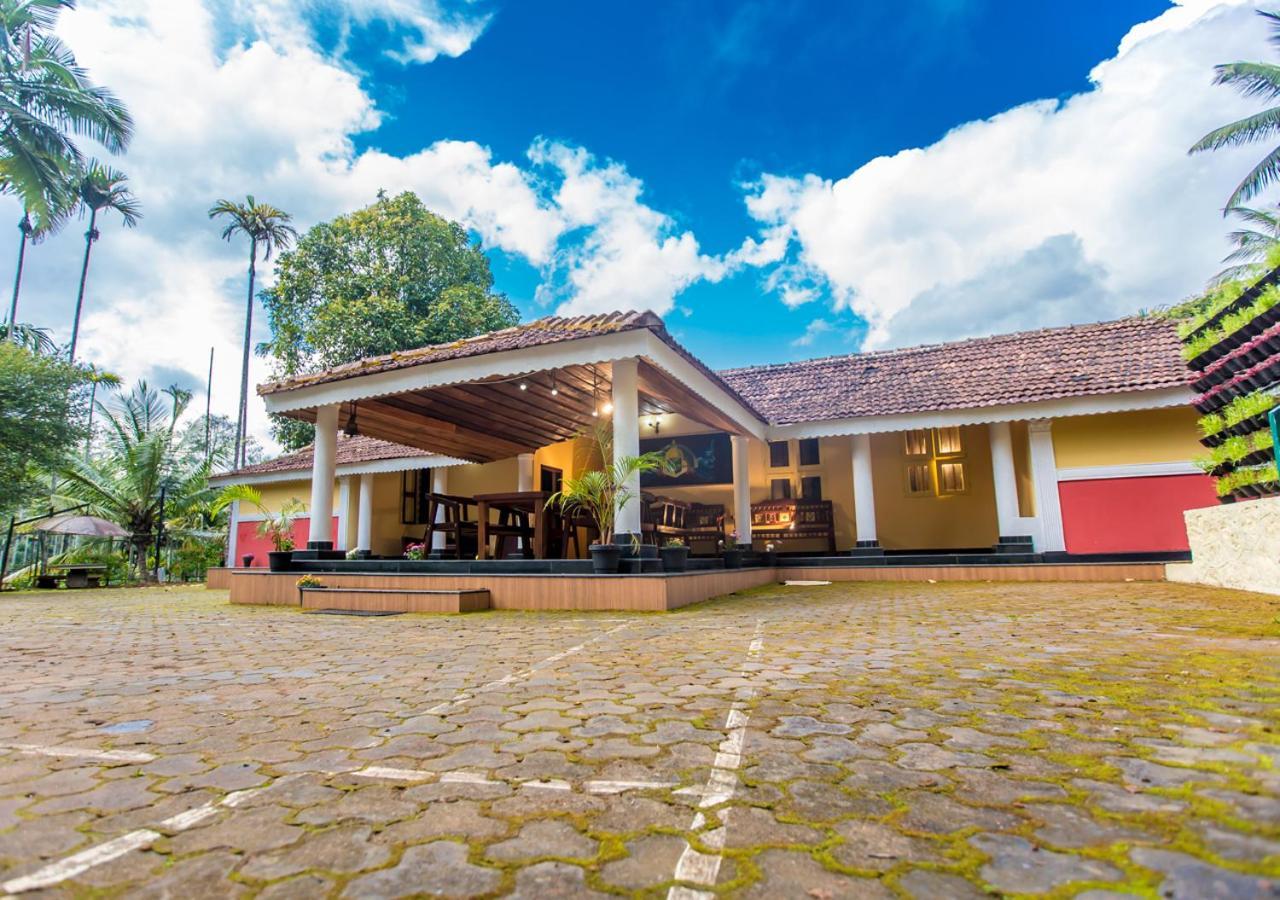 Chandragiri Wayanad Pool Bungalow By Voye Homes Vaduvanchal Eksteriør billede
