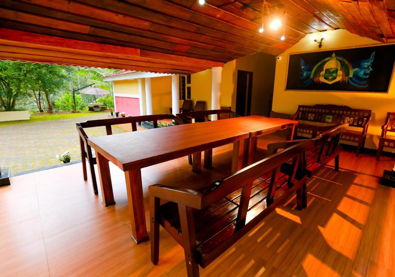 Chandragiri Wayanad Pool Bungalow By Voye Homes Vaduvanchal Eksteriør billede