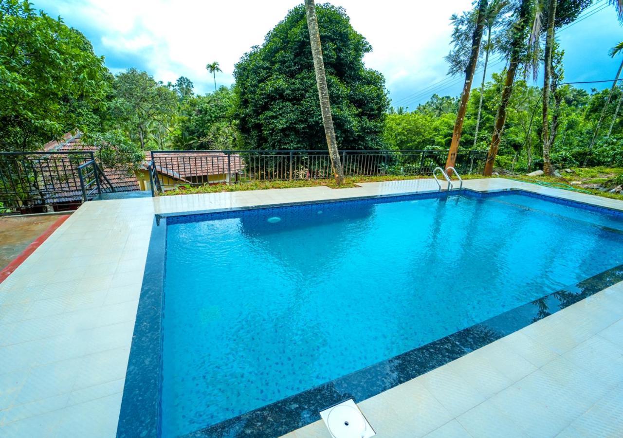 Chandragiri Wayanad Pool Bungalow By Voye Homes Vaduvanchal Eksteriør billede